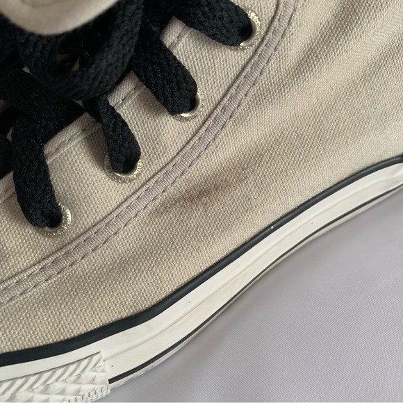 beige and blue converse - Picture 5 of 8